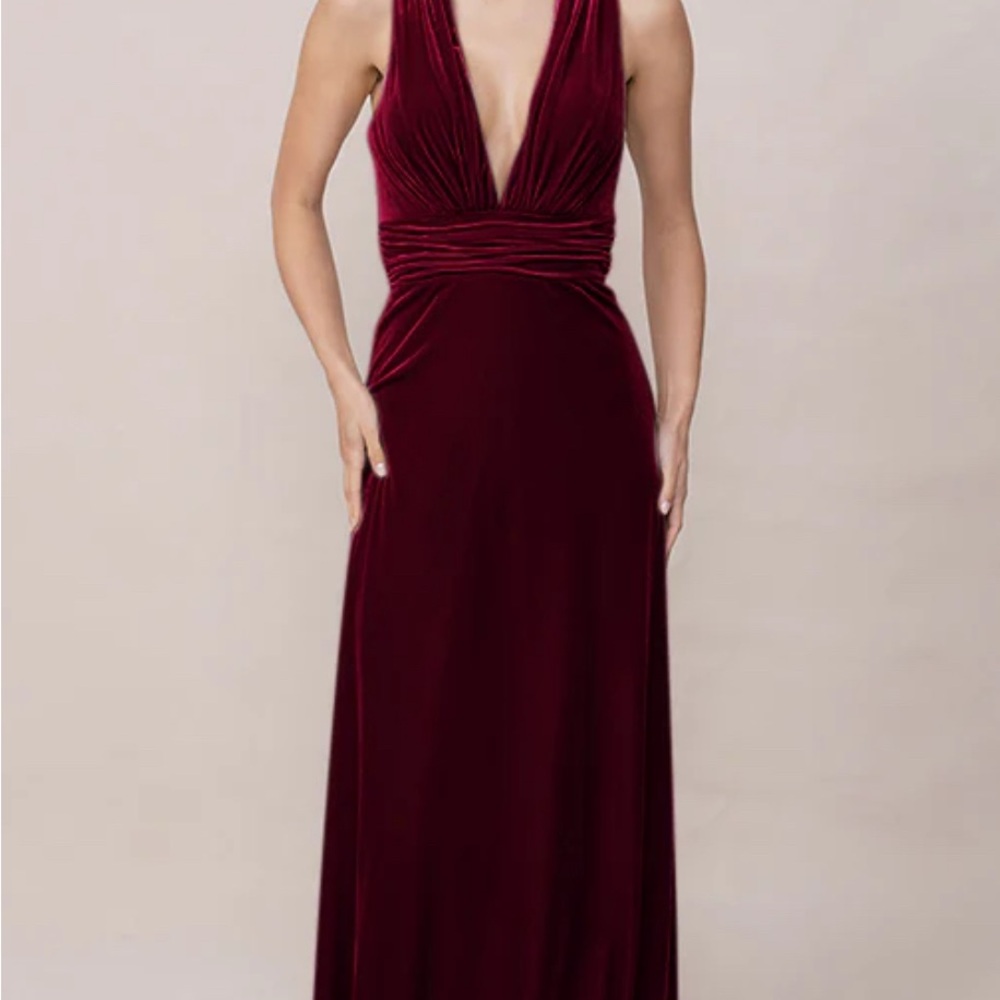 Elegant Velvet Burgundy Evening Gown